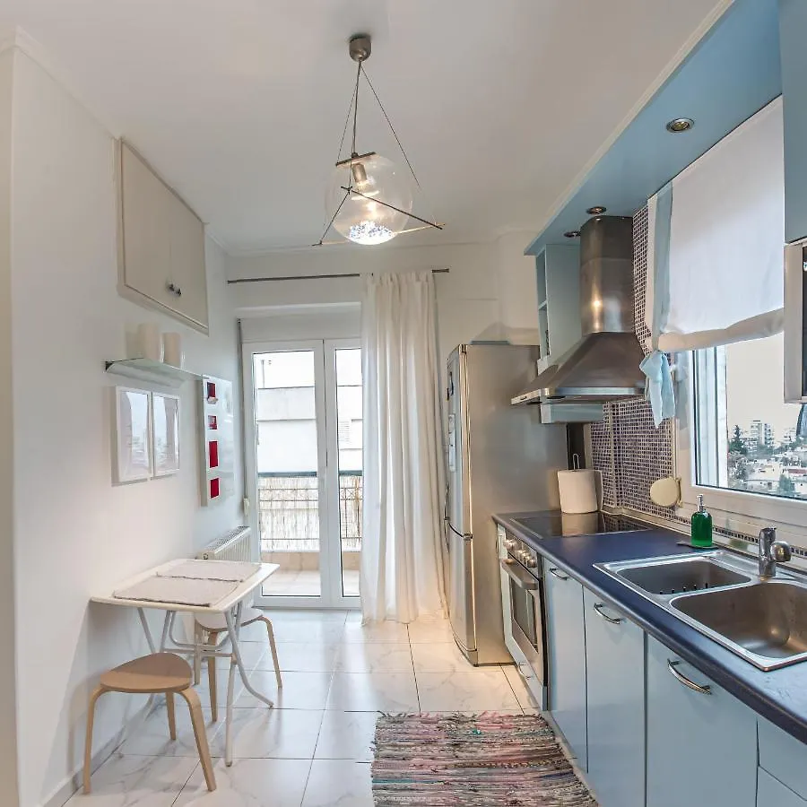 Two Bedroom Bright Apartment With Amazing Veranda Thessaloníki Grækenland